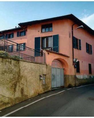 Immobile in asta di 101 m² con 3 locali e box auto