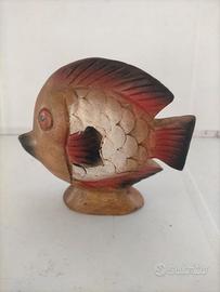 Pesciolino in legno intarsiato