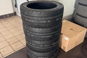 Pneumatici semi-slick Kumho V70A 205/45 R16 NUOVI