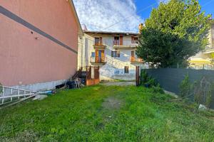 CASA SEMINDIPENDENTE A VALGIOIE