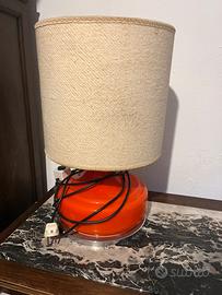 Lampada da tavolo
