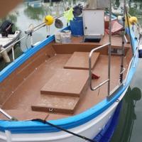 Barca da pesca con licenza