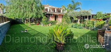 Appartanvilla con giardino Fondachello di Mascali