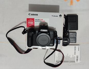 Canon EOS M50
