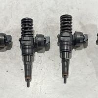 INIETTORI VOLKSWAGEN Golf 5 Berlina diesel 1900 (0