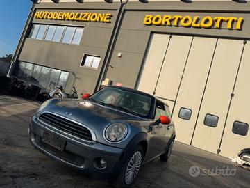 MINI ONE R56 per ricambi usati N12B14A