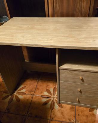 Scrivania in Legno con Cassettiera Produzione Ita
