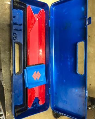 Triangolo auto SUZUKI