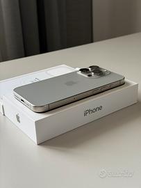 iPhone 15 Pro Titanio Naturale - Come Nuovo