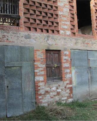 Rustico / Casale di 190 m² con più di 5 locali e p