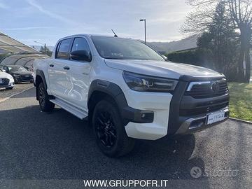 Toyota Hilux 2.8 D A/T 4WD 4 porte Double Cab...