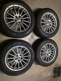 4 cerchi in lega Jaguar 235.55.17 estive 
estive