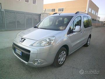 PEUGEOT Partner Tepee 1.6 HDi 90CV AUTOCARRO 5 P