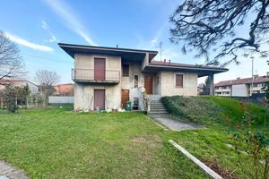 BIFAMILIARE A RESCALDINA