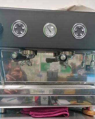 MACCHINA DA CAFFE' SEMIPROFESSIONALE