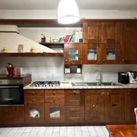 Cucina stosa in vero legno