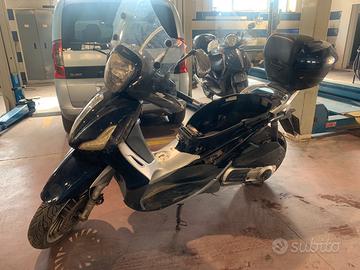 Beverly 300 del 2011