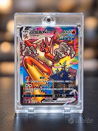 Blaziken VMAX 159/122 CHN - Near Mint
