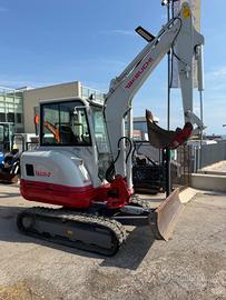 ESCAVATORE TAKEUCHI