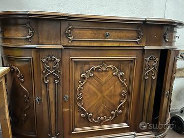 Credenza classica