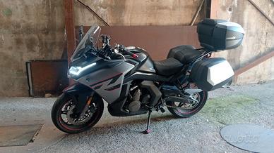 CF 650gt