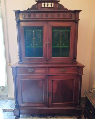 Mobile stile antiquariato 