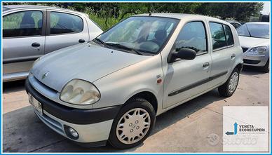 Ricambi Usati RENAULT CLIO 2a Serie 2000