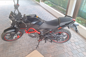 Moto GRS125 black edition