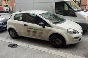 Fiat Punto Van 4 posti