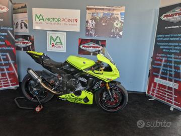 YAMAHA YZF R1 2015 SOLO 8500 KM /RACING O STRADALE