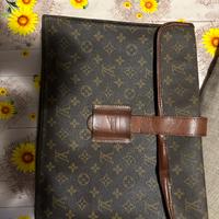 Borsa louis vuitton porta documenti