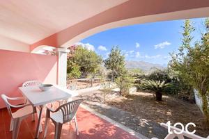 Graziosa villetta panoramica pressi San Teodoro