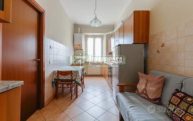 BILOCALE IN CORTE SENZA SPESE CONDOMINIALI