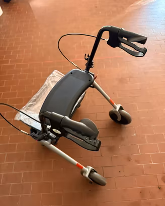 Deambulatore nuovo