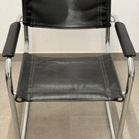 Set 4 sedie cantilever stile Bauhaus in pelle nera