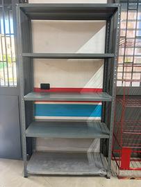 Si vende scaffale