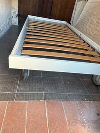 Letto singolo con ruote 195x90 con materasso