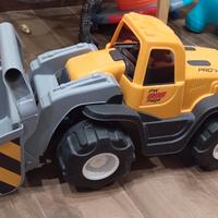 camioncino escavatore 