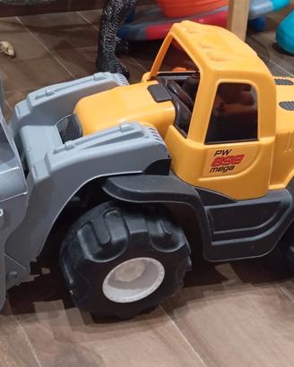 camioncino escavatore 