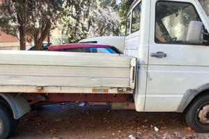 IVECO DISEL CASSONE FISSO