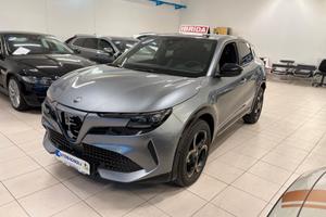 Alfa Romeo Junior INTENSA Hybrid 145 eDCT6 Q4 SPOT