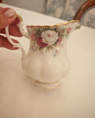 Lattiera Royal Albert, Celebration