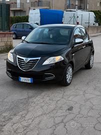 Lancia Ypsilon 1.2 69 CV Platinum