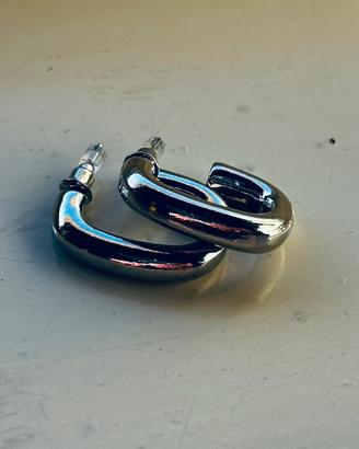 Orecchini color argento