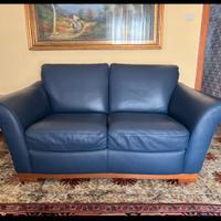 Divano in pelle blu