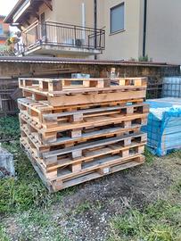 N 10 Pallet robusti per trasporti 100x120 circa 