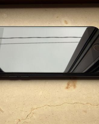 Apple iPhone 7 128GB [Jet Black]