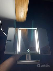 Specchio bianco da scrivania