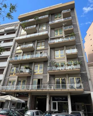 Via MARCHESE UGO ampio 7 vani