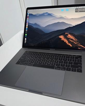 Apple MacBook PRO 2017 Intel i7 15 Pollici